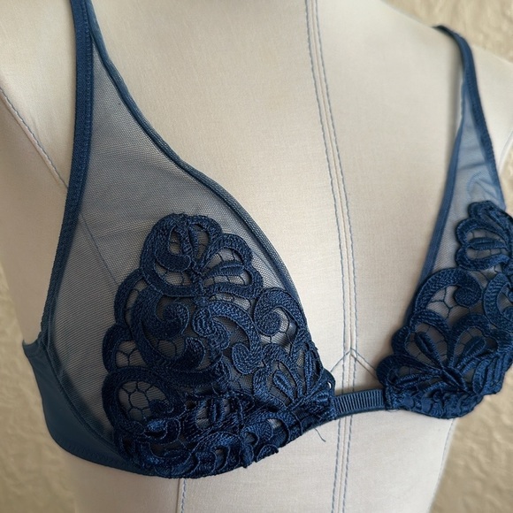 Maison Lejaby Blue Embroidered Sheer Mesh Plunge Bra 34B - Picture 3 of 10